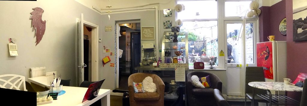 Ground Floor Retail Unit To Let with Planning Use for Cafe & Hot food Takeaway.