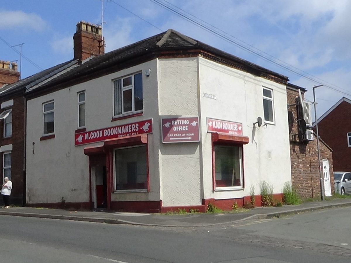 To Let. 16-18 Middlewich Street, Crewe, Cheshire, CW1 4BS