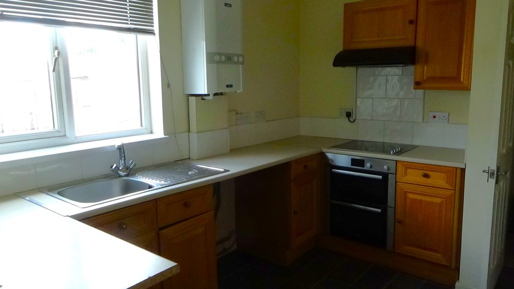 To Let. 16-18 Middlewich Street, Crewe, Cheshire, CW1 4BS