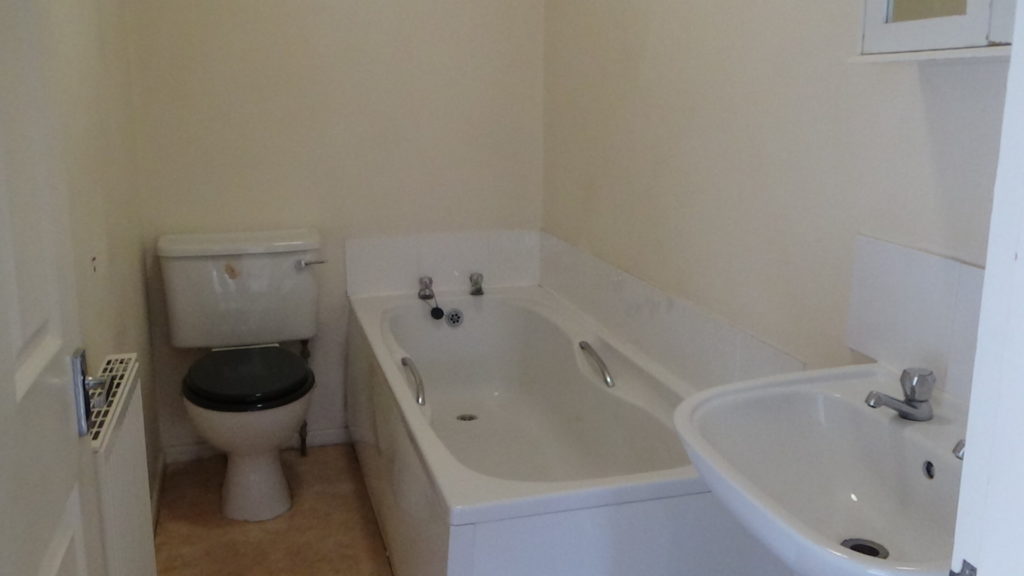 To Let. 16-18 Middlewich Street, Crewe, Cheshire, CW1 4BS