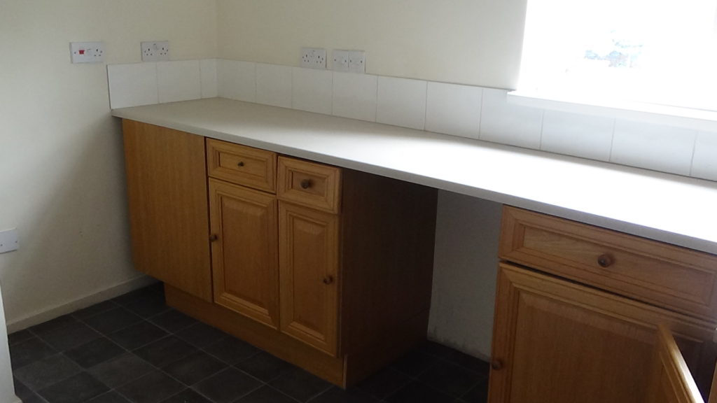 To Let. Large Corner Sited Ground Floor Shop with Self Contained 3 Bedroom Flat Over – Rent £15,000 P.A.