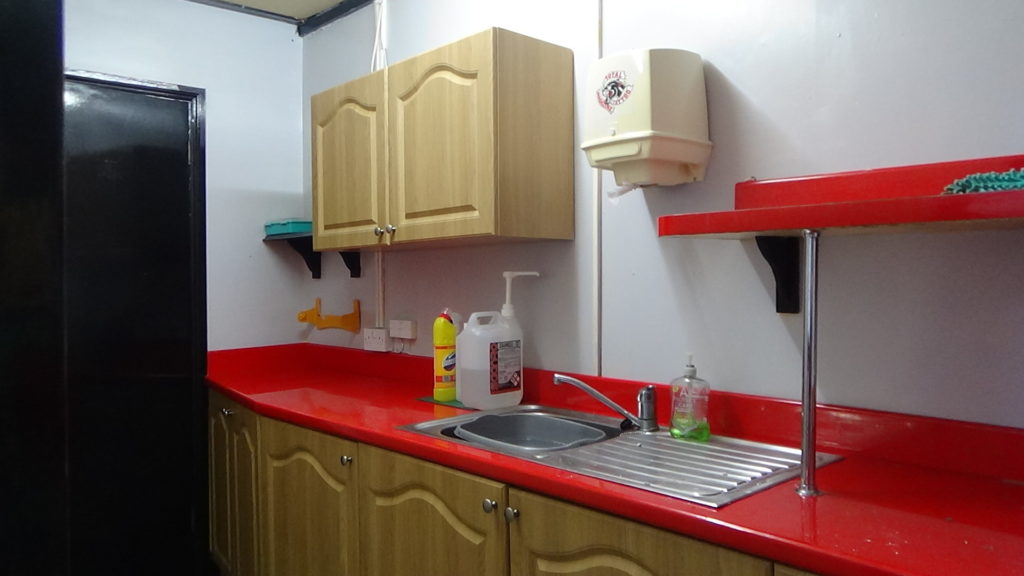 2a Silverdale Avenue, Moreton, Wirral, CH46 7TJ To Let £10,200 P.A.