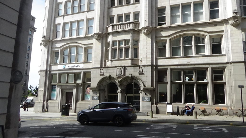 An Outstanding 2 Bedroom Duplex Apartment To Let Opposite Liverpool Waterfront An Outstanding 2 Bedroom Duplex Apartment To Let Opposite Liverpool Waterfront