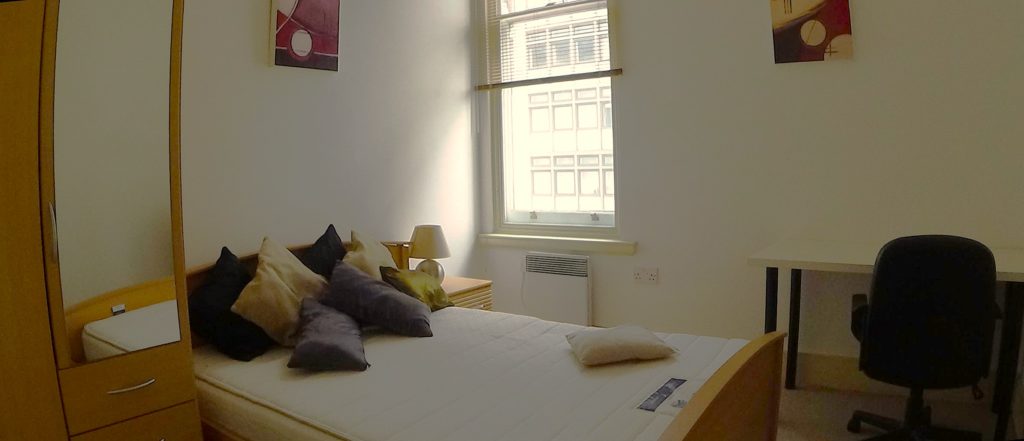 An Outstanding 2 Bedroom Duplex Apartment To Let Opposite Liverpool Waterfront An Outstanding 2 Bedroom Duplex Apartment To Let Opposite Liverpool Waterfront