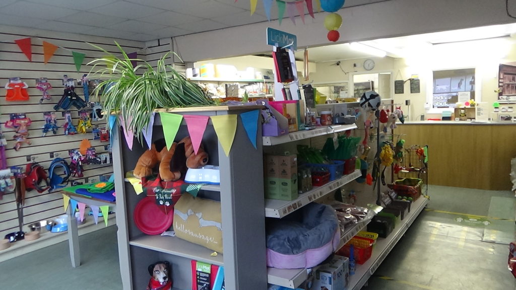 Freehold Shop Property & Business, Currently Trading as Pet Shop & Dog Groomers £105,000 Freehold Shop Property & Business, Currently Trading as Pet Shop & Dog Groomers £105,000